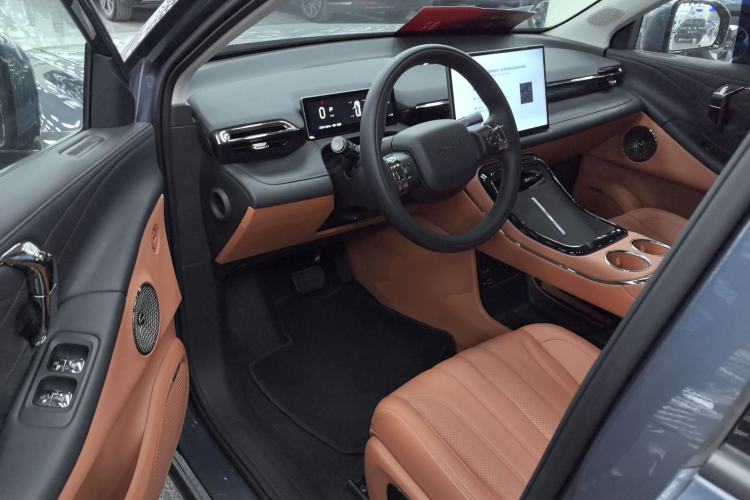 Used AION V 2024 Aion Tyrannosaurus 650 LiDAR Edition