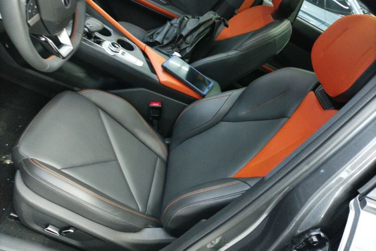 Used Changan UNI-V 2022 1.5T Prestige Version
