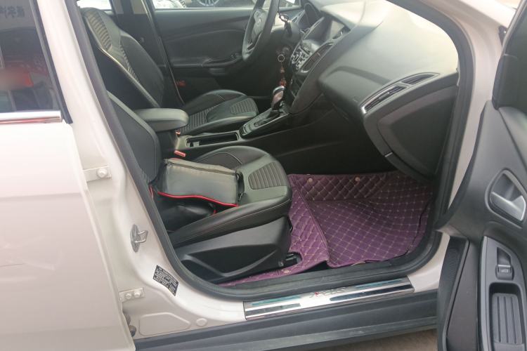 Used Ford Focus 2017 Hatchback 1.6L Automatic Fashion Edition Smart Drive Version