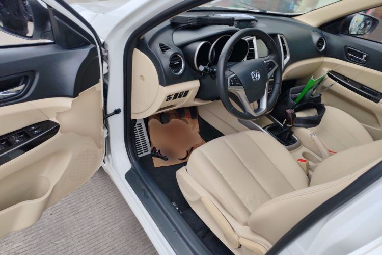 Used Changan Eado 2015 1.6L Manual Luxury Model China V Standard
