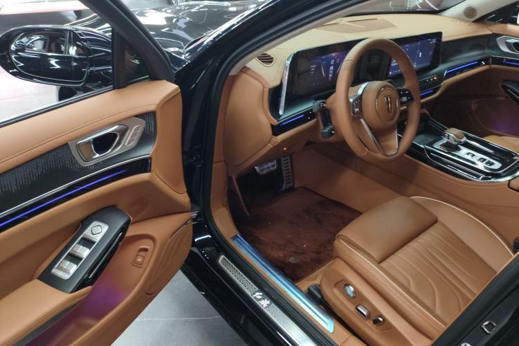 Used Hongqi H9 2025 2.0T Two-Wheel Drive Flagship Luxury Business Edition 5 Seats