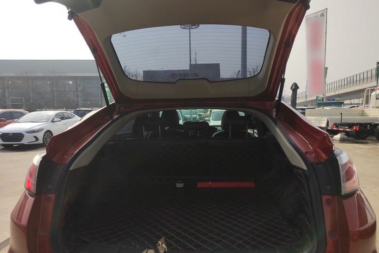 Used Venucia T90 2017 2.0L CVT Smart Edition
