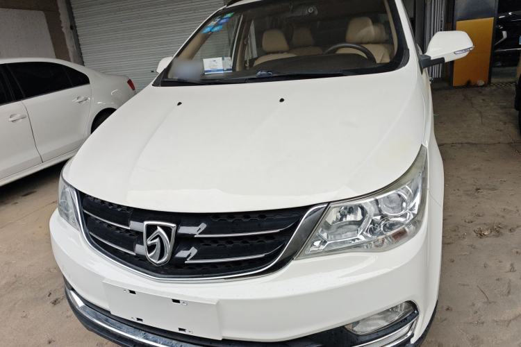 Used Baojun 730 2016 1.5L Manual Comfort Version 7 Seats China V Emission Standard
