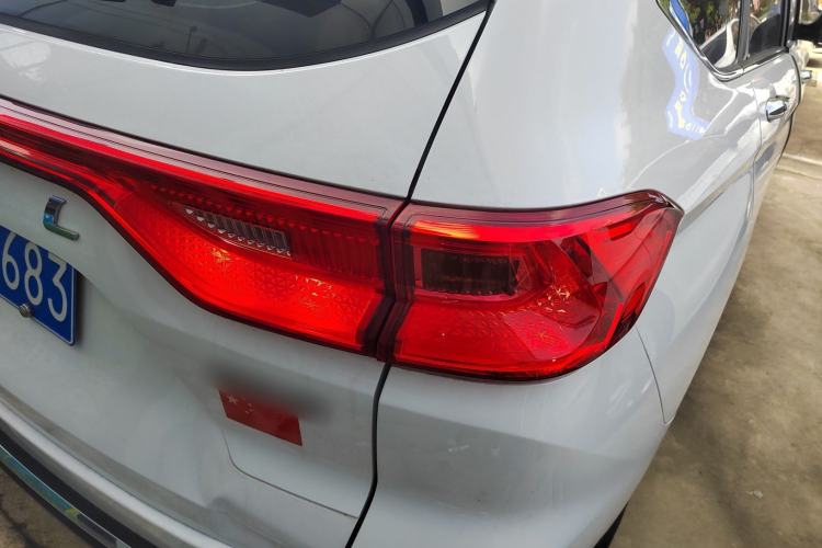 Used Haval M6 2021 PLUS 1.5T DCT Elite Smart Connectivity Model
