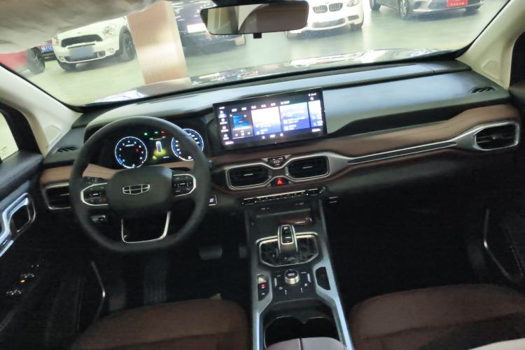 Used Geely Auto Haoyue 2022 1.8TD Automatic Prestige 7-Seater
