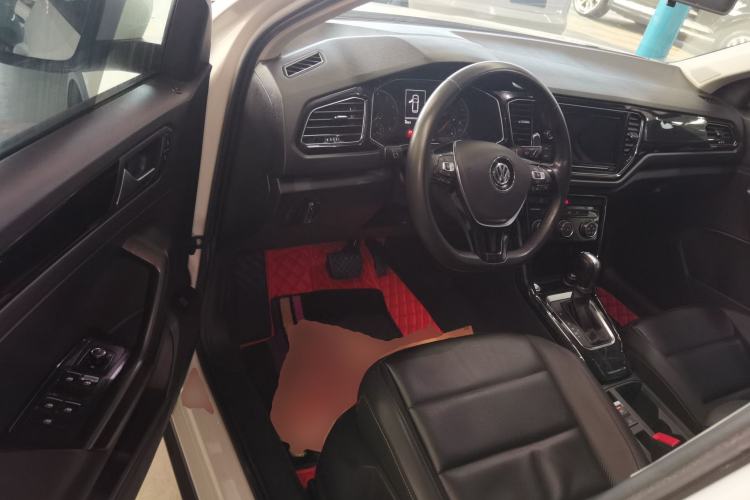 Used Volkswagen T-ROC 2019 280TSI DSG Two-Wheel Drive Comfort Version China VI Standard
