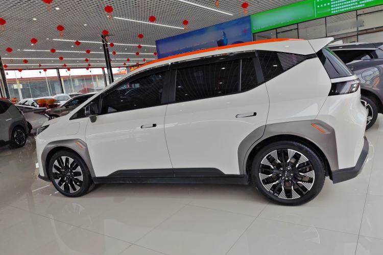 Used AION Y 2022 70 Tech Edition Lithium Iron Phosphate
