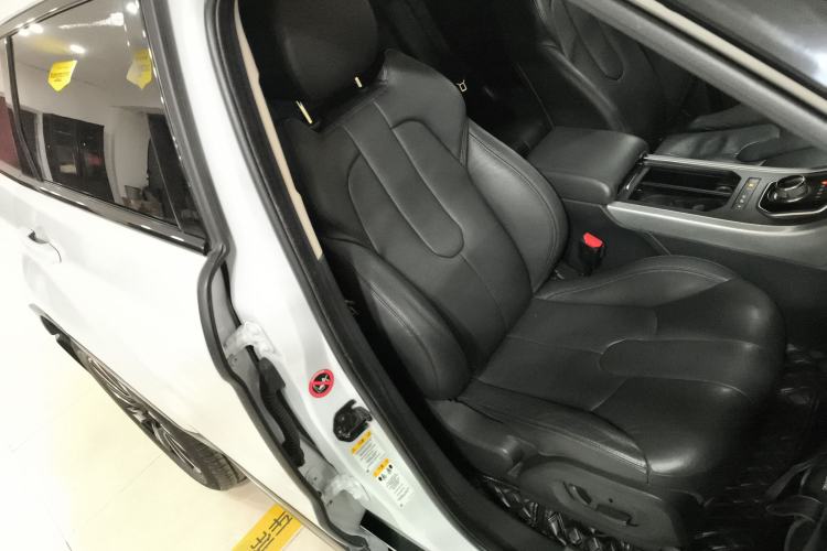 Used Land Rover Range Rover Evoque 2015 2.0T Five-Door Zhiyao Edition
