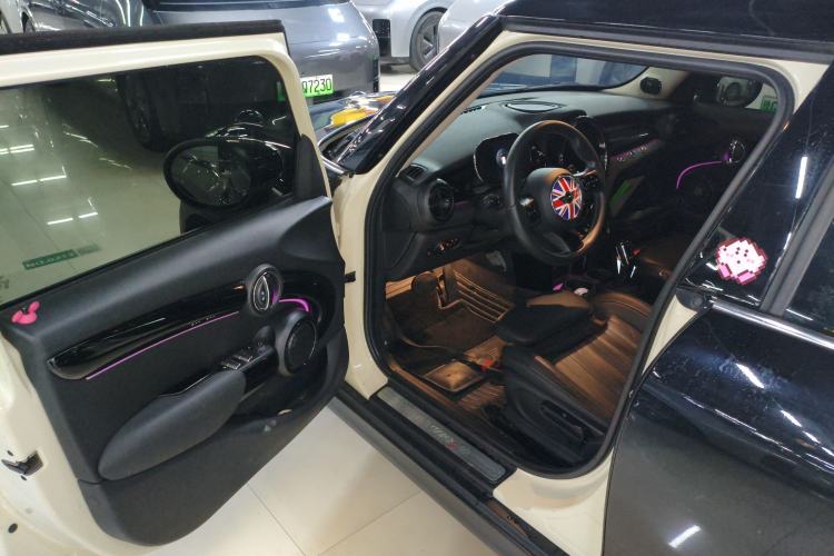 Used  MINI 2023 2.0T COOPER S Artist Five-Door Edition
