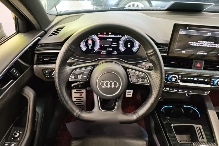 Used Audi A4L 2022 40 TFSI quattro RS Performance Package
