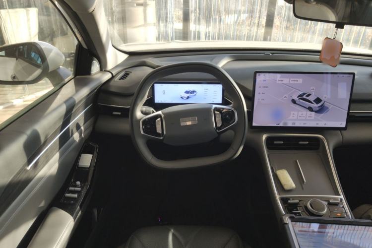 Used  L6 2025 EM-i 140km Explorer+ Edition