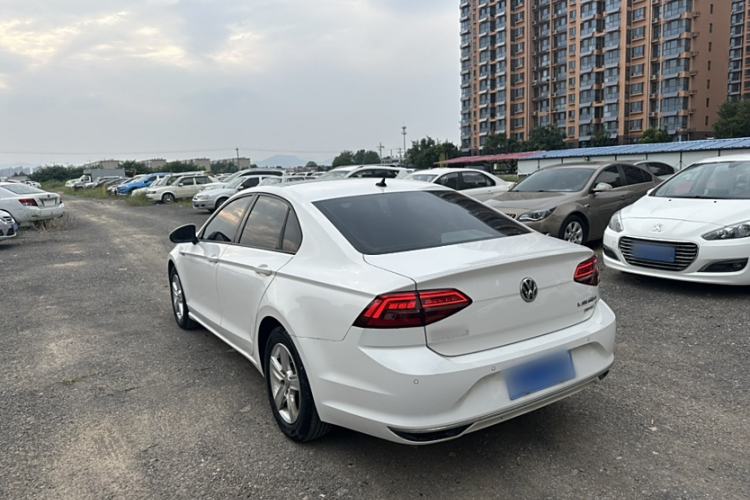 Used Volkswagen Lamando 2019 230TSI DSG Fashion Edition China VI
