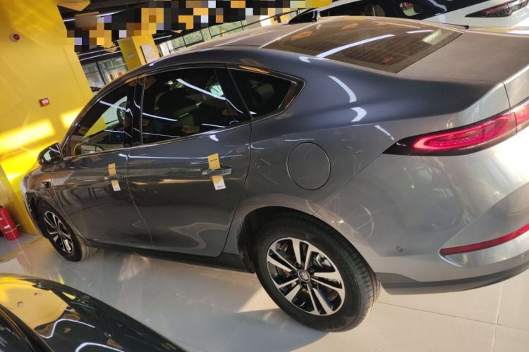 Used BYD Qin PLUS 2025 DM-i Smart Drive 120KM Superior Model
