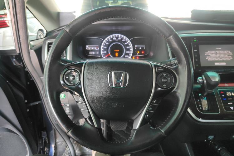 Used Honda Odyssey 2015 2.4L Supreme Edition
