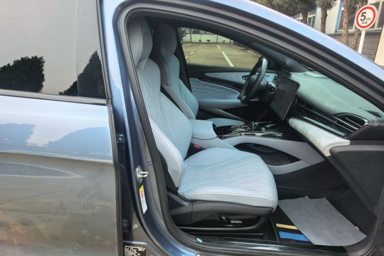 Used BYD Seal 2022 700 km Long-Range Rear-Wheel-Drive Version
