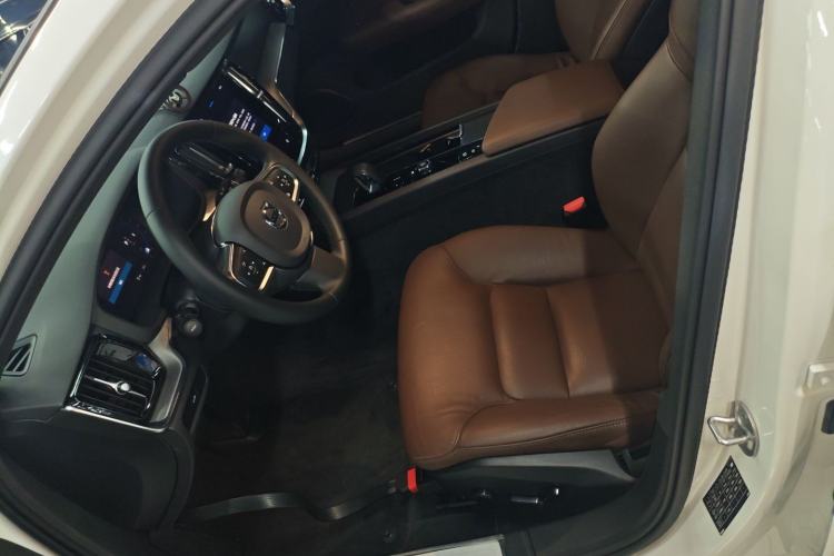 Used Volvo S60 2023 B4 Zhiyi Luxury Edition