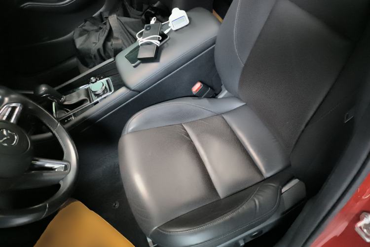 Used Mazda Mazda 3 Axela 2021 2.0L Automatic ZhiZun Edition
