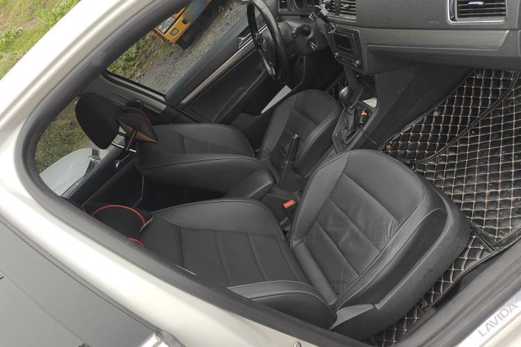 Used Volkswagen Lavida 2015 1.6L Automatic Comfort Edition