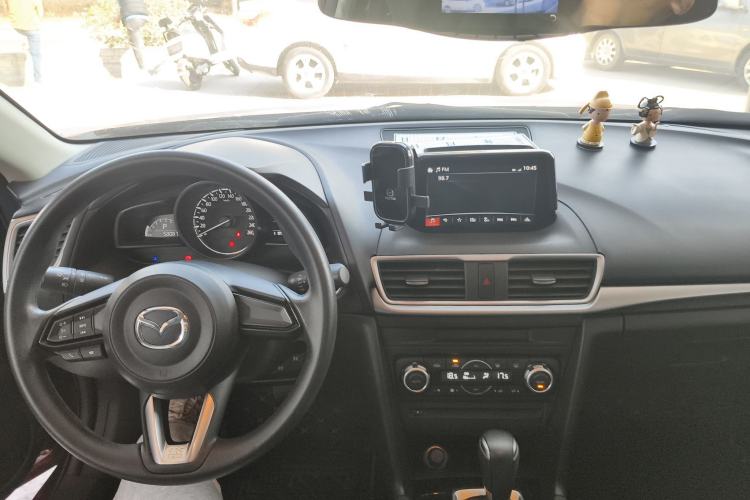 Used Mazda Mazda 3 Axela 2019 Cloud-Controlled Sedan 1.5L Automatic Luxury Model China VI Standard
