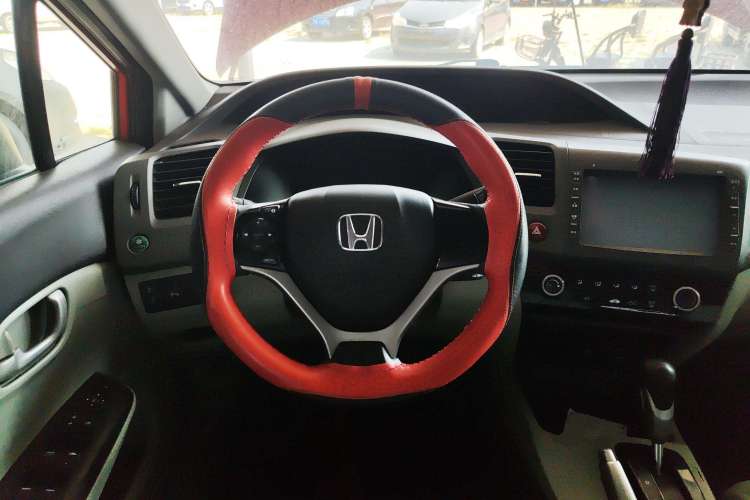 Used Honda Civic 2013 10th Anniversary 1.8L Automatic Comfort Version
