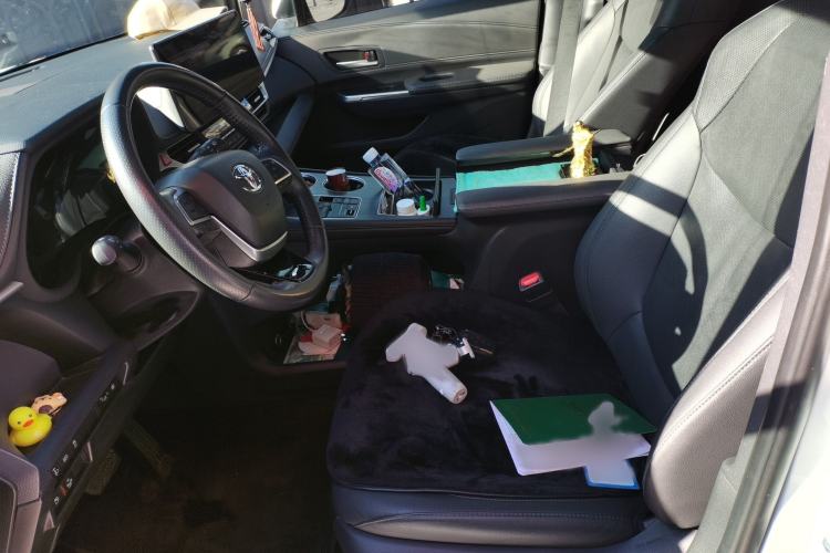 Used Toyota Sienna 2021 2.5L Hybrid Premium Edition