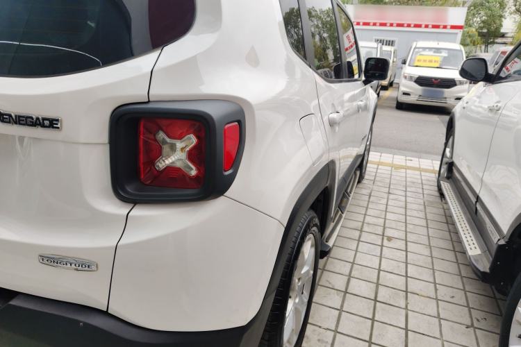 Used  Renegade 2017 180T Automatic High-Energy Version
