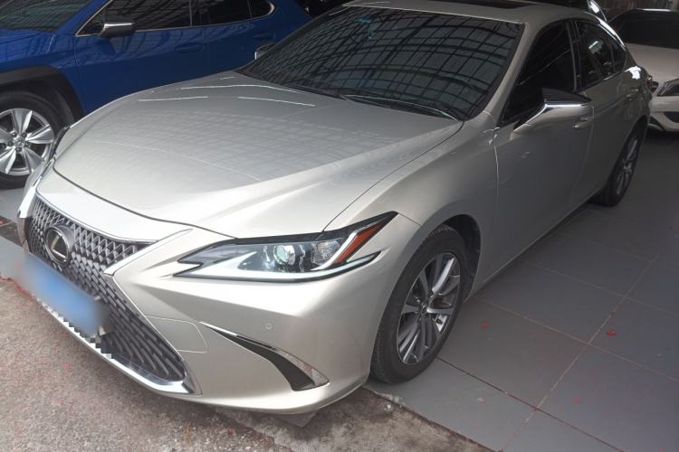 Used Lexus ES 2020 200 Excellence Edition