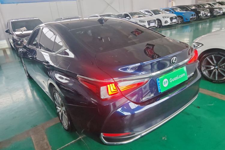 Used Lexus ES 2020 200 Excellence Edition