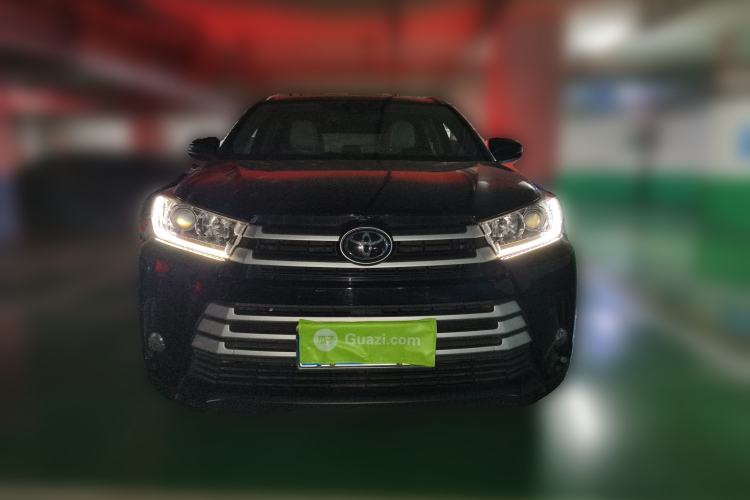 Used Toyota Highlander 2018 2.0T Four-Wheel Drive Luxury Edition 7 Seats China V Emission Standard