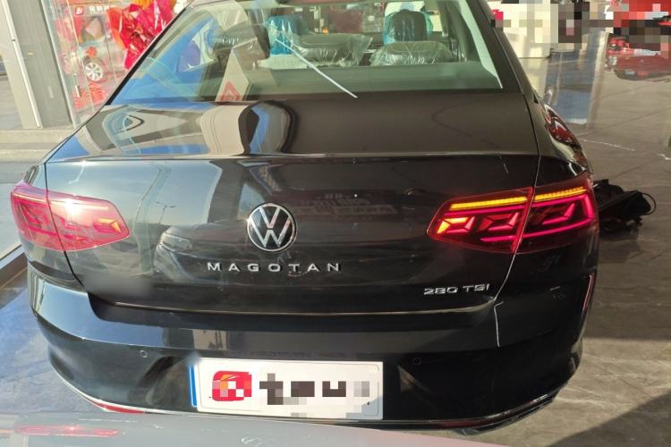 Used Volkswagen Magotan 2025 Zhongxiang Version 280TSI DSG Comfort Edition
