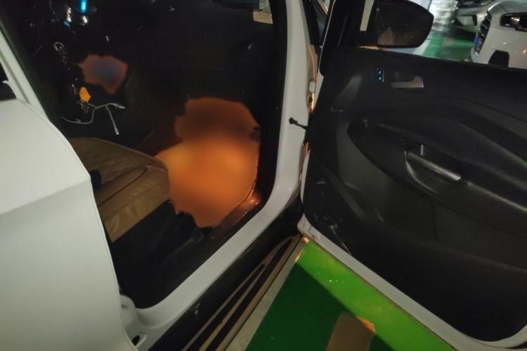 Used Ford Kuga 2017 EcoBoost 180 Two-Wheel-Drive Tiger Leap Model
