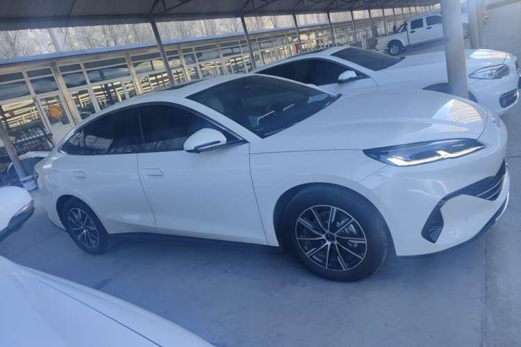 Used BYD Seal 06 New Energy 2024 DM-i 120KM Luxury Model
