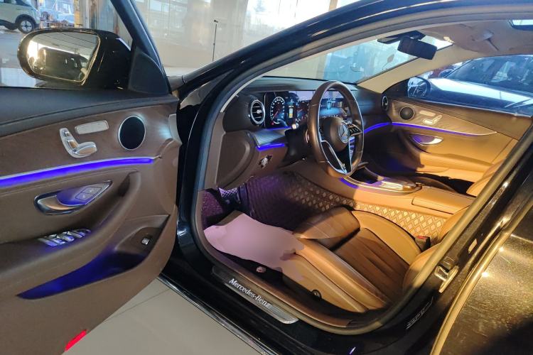 Used Mercedes-Benz E-Class 2022 Second Facelift E 300 L Fashion Edition
