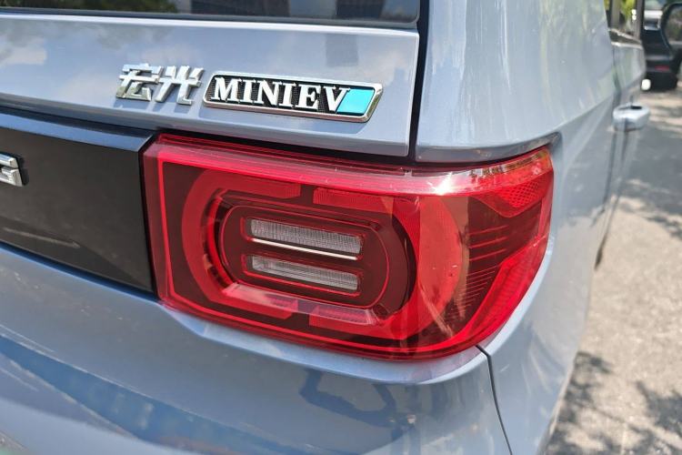 Used Wuling Hongguang MINIEV 2021 Macaron Premium Model – Lithium Iron Phosphate
