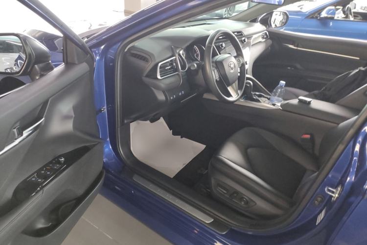 Used Toyota Camry 2019 Revised Version Dual-Engine 2.5 HG Luxury Edition
