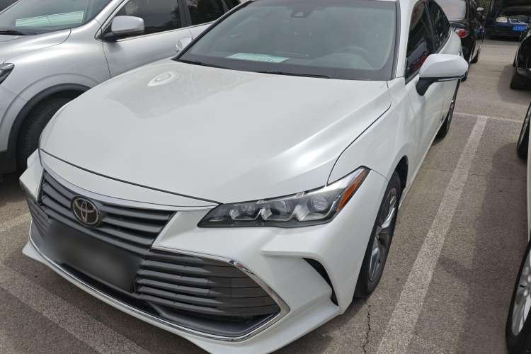 Used Toyota Avalon 2019 2.0L Luxury Edition China VI Standard
