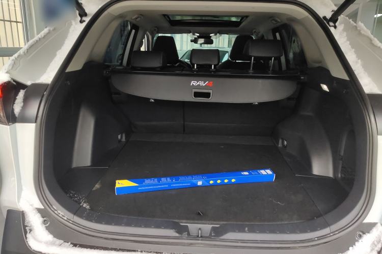 Used Toyota RAV4 2023 Dual-Engine 2.5L E-CVT Four-Wheel Drive Elite Plus Edition