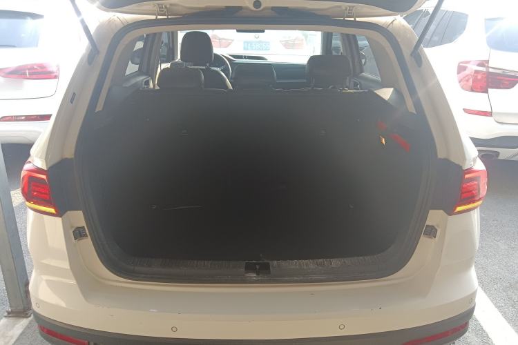 Used Volkswagen Tharu 2021 280TSI Two-Wheel Drive Trend Edition
