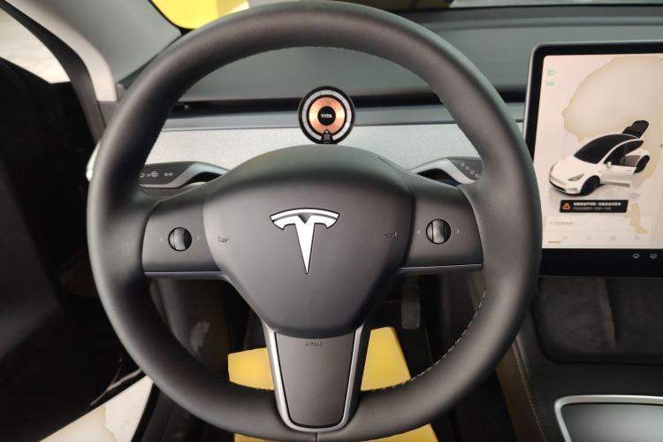 Used Tesla Model Y 2023 Long-Range All-Wheel-Drive Version