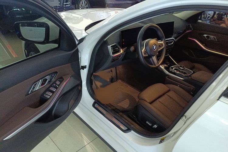 Used BMW i3 2022 eDrive 35 L
