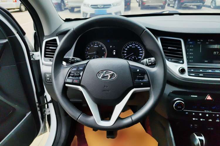 Used Hyundai Tucson 2015 1.6T Dual-Clutch Two-Wheel-Drive Smart Model
