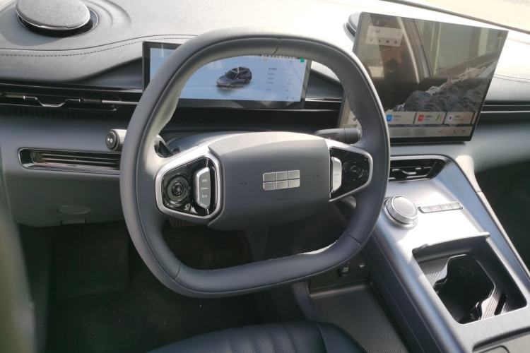 Used  E5 2026 Model 530km Launch Edition
