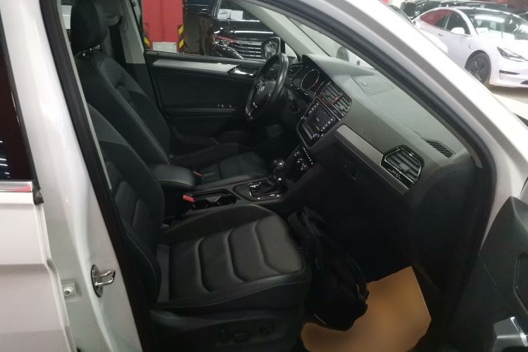 Used Volkswagen Tiguan L 2018 330TSI Automatic Two-Wheel Drive Luxury Edition
