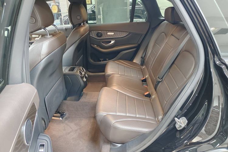 Used Mercedes-Benz GLC 2020 Facelift GLC 300 L 4MATIC Dynamic Edition
