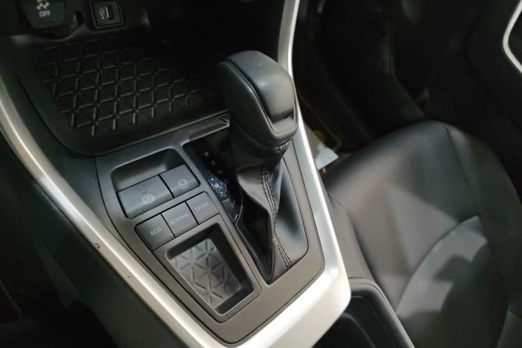 Used Toyota RAV4 2023 2.0L CVT Two-Wheel Drive Urban Edition
