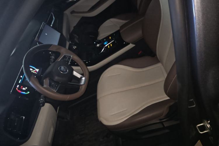 Used BYD Qin PLUS 2024 HONOR Edition DM-i 55KM Leading Model
