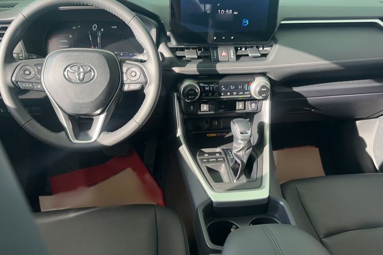 Used Toyota RAV4 2023 2.0L CVT Two-Wheel Drive 20th Anniversary Platinum Edition
