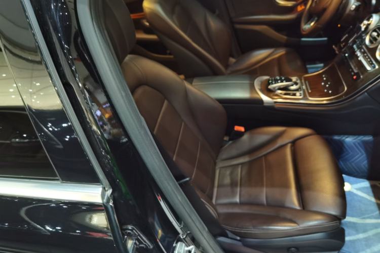 Used Mercedes-Benz GLC 2019 Facelift GLC 260 L 4MATIC Luxury Model