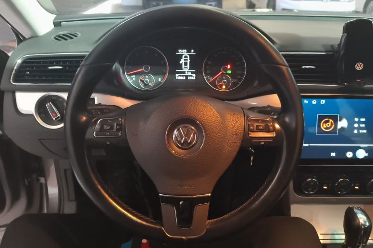 Used Volkswagen Passat 2015 1.8TSI DSG Prestige Edition
