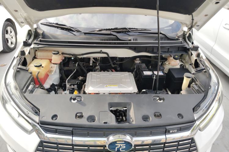 Used BYD Yuan New Energy 2019 EV360 Smart Connect Leading Model
